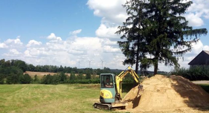 Kopiec ku pamięci w gm. Pawłów