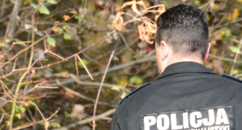 Sezon grzybowy w pełni. Policjanci proszą o rozwagę i czujność