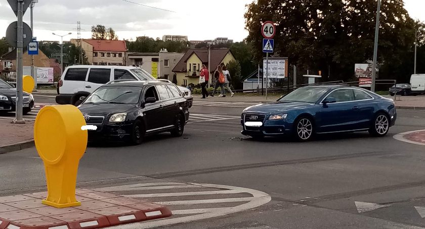 Kolizyjny czwartek. Dwa zdarzenia w ciągu zaledwie godziny [ZDJĘCIA]
