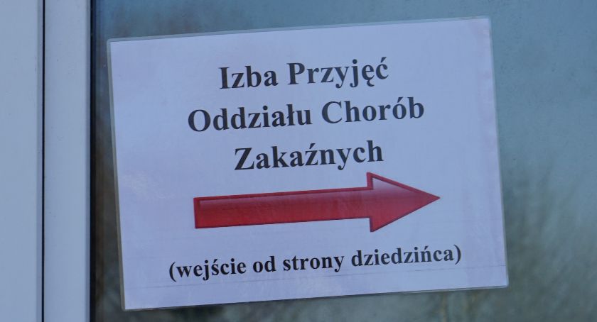 COVID-19 nadal groźny. Zakażenia w kolejnych powiatach województwa 
