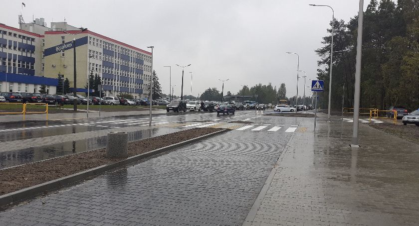 Starachowicka droga w opłakanym stanie zmieniła swe oblicze