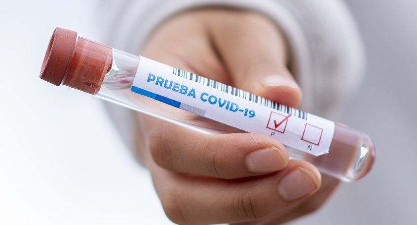 Niepokojące wieści z wojewódzkiego Sanepidu. W ciągu doby zmarło 6 osób