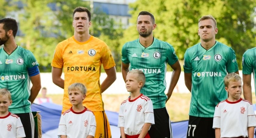 Grabara zamiast Majeckiego. Awans nie zależy już tylko od nich