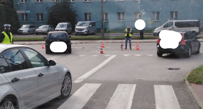 PILNE: młody pasażer samochodu osobowego w szpitalu. Sprawcą 25-latek