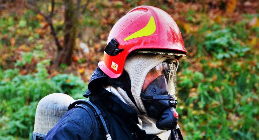 Zaczęło się od zwarcia, a później... Gorąco i niebezpiecznie w Rudzie 