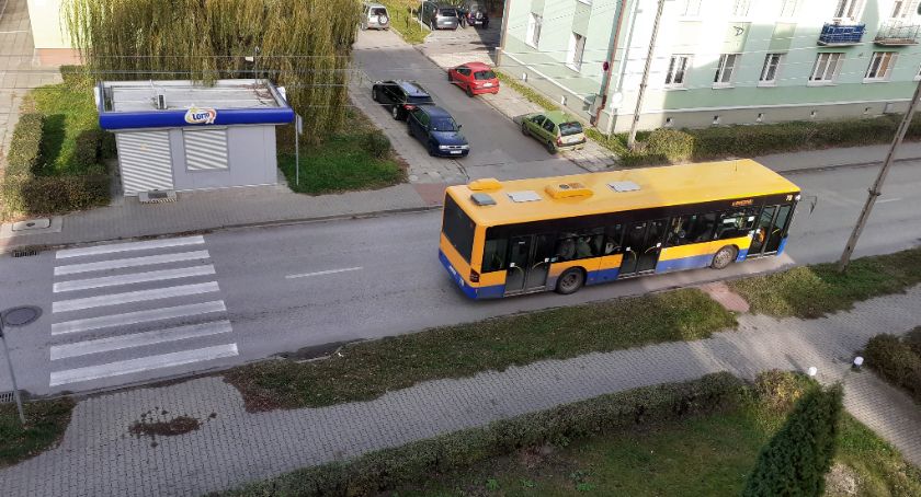 Komunikacja na Wszystkich Św.