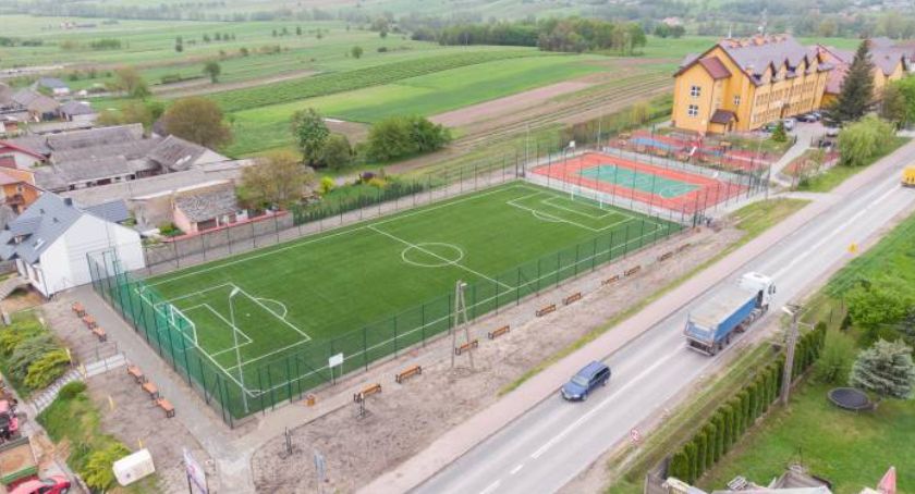 Potrzebny parking w pobliżu szkoły