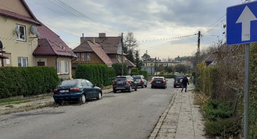 Siedem firm chce robić Parkową