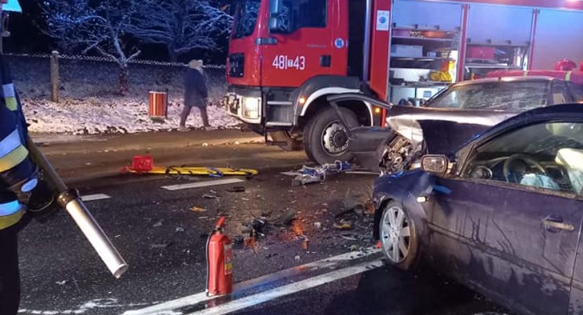 PILNE: dramat na odcinku drogi krajowej nr 42. Nie żyje 39-latek