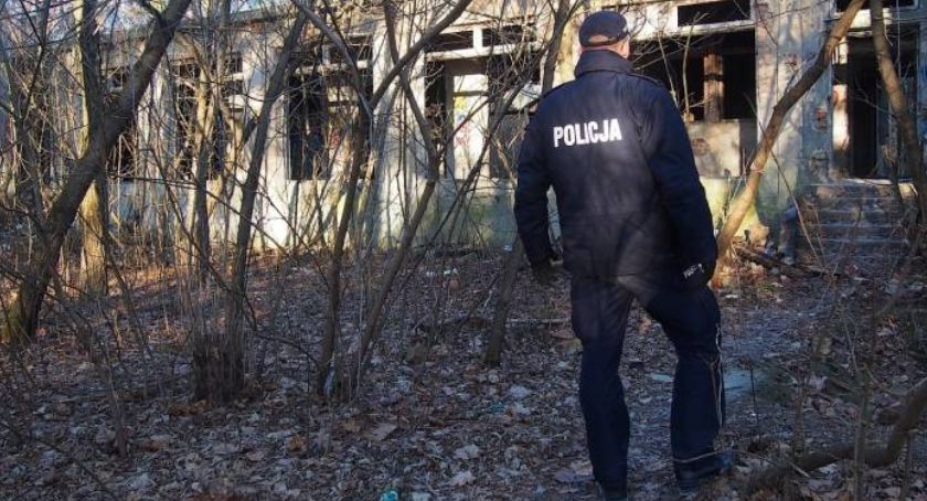  Dzięki interwencji mieszkańca i funkcjonariuszy. To mogła być pierwsza ofiara niskich temperatur