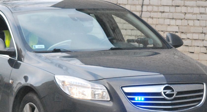 Świętokrzyscy stróże prawa proszą o pomoc. Po drogowym wypadku 