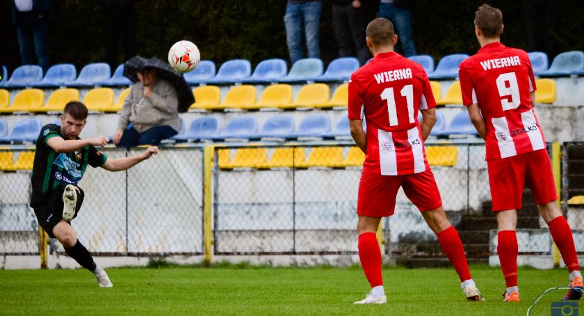 Śmigielskiego szansa na grę w III lidze. Star Starachowice potwierdza transfer 