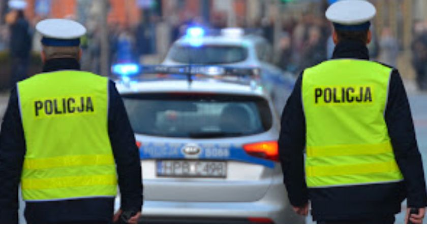 Policjanci stanęli na wysokości zadania. Na zakorkowanych ulicach