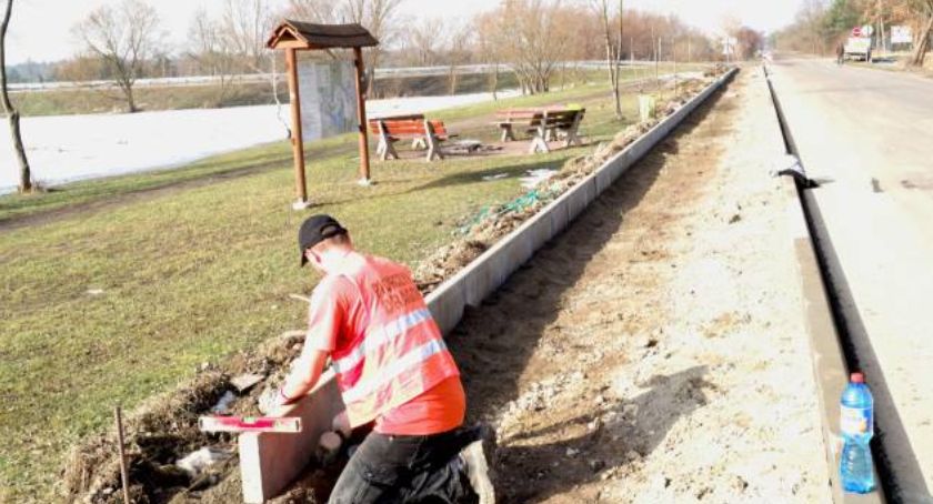 Kolejne inwestycje nad Zalewem Brodzkim
