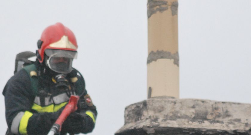 Czujni lokatorzy sami wygasili piec. Działali ratownicy z powiatu starachowickiego