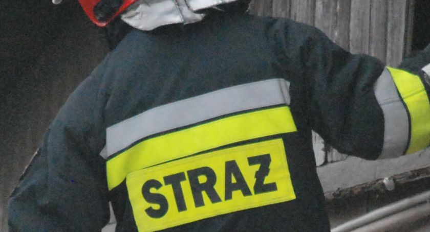 Akcja z udziałem strażackich zastępów w Krynkach. Kto podłożył ogień?