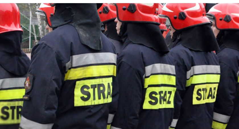 PILNE: wybuch gazu i pożar domu w Wąchocku. Na miejscu komendant starachowickiej straży i burmistrz gminy
