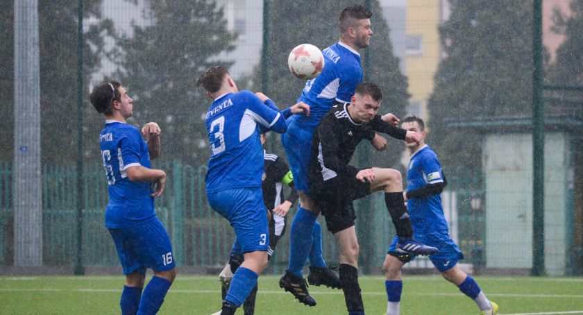 Z przytupem wrócili do gry. Od 0:3 do 4:4