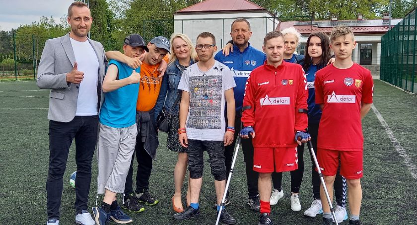 W Starachowicach wystartował pierwszy taki projekt. Dla nich nie ma rzeczy niemożliwych