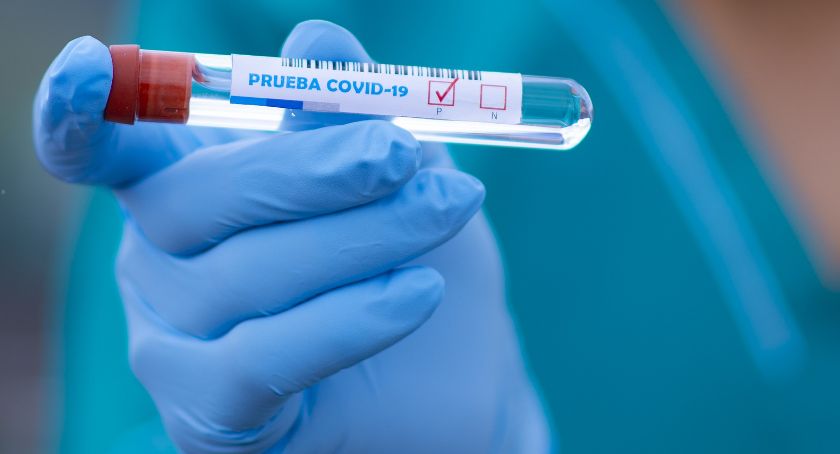 Kronika wojny z koronawirusem. Jedna ofiara śmiertelna w powiecie