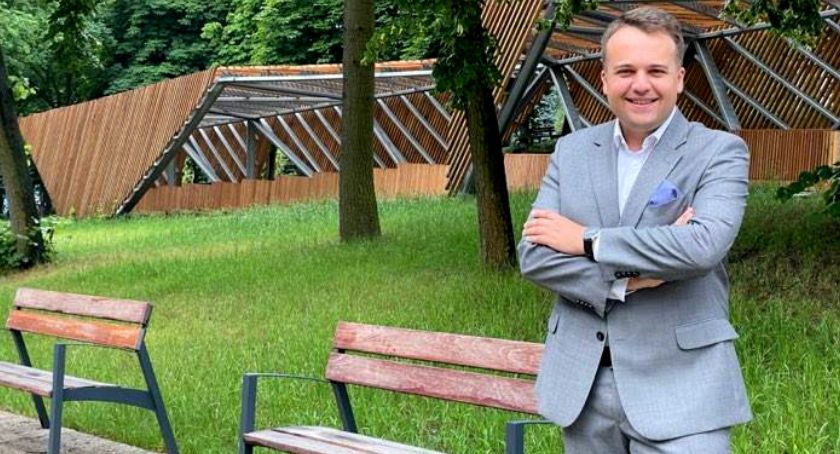 Prezydent Materek z absolutorium i wotum zaufania