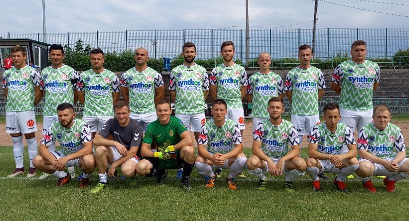 FKS Łazy Starachowice przed własną publicznością. W końcówce przywrócili nadzieję