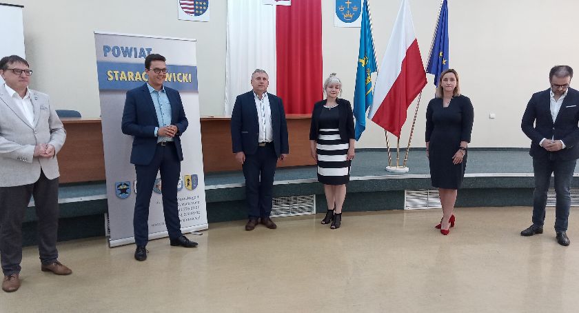 Nowi dyrektorzy w powiecie starachowickim