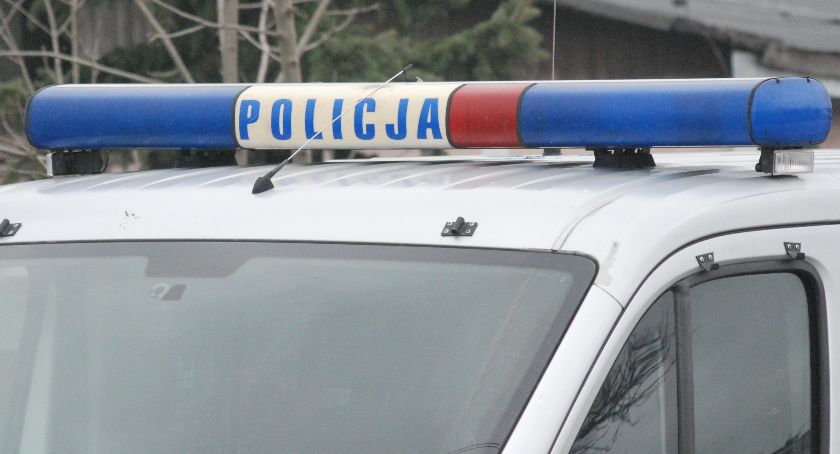 Fatalna noc dla kierowcy osobowego auta. Co się z nim stało?