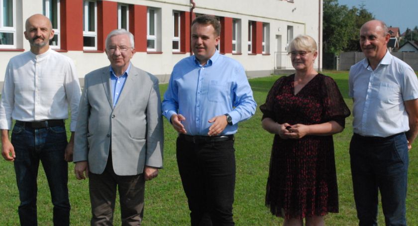 Dobre wieści dla mieszkańców południowej części Starachowic. Powstanie hala sportowa przy SP nr 6
