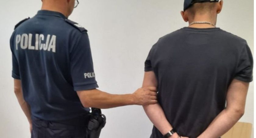 Broń i gaz w samochodzie. W przedstawioną przez nich wersję nie uwierzyli policjanci