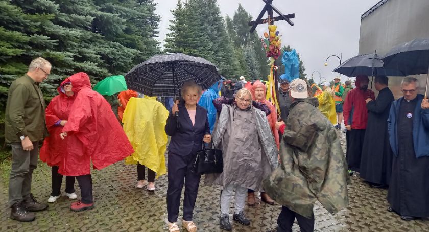Starachowice - Częstochowa. Pielgrzymi w drodze na Jasną Górę