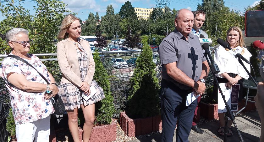Złota rączka i taksówka dla seniora w Starachowicach