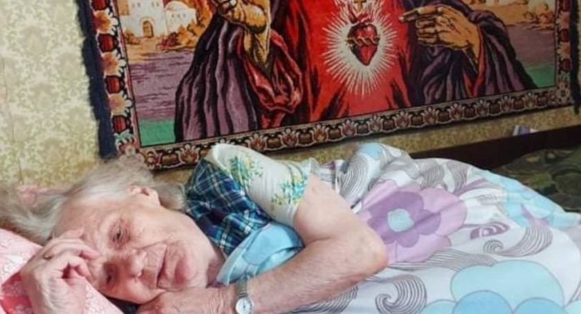 Starsza pani potrzebuje pomocy!