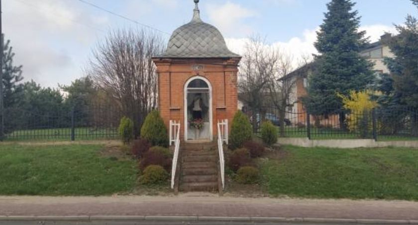 Gm. Pawłów. Zbierają na remont kapliczki