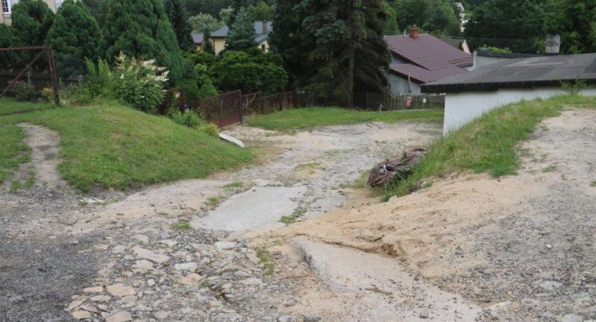 Starachowice. Da się przejść suchą nogą