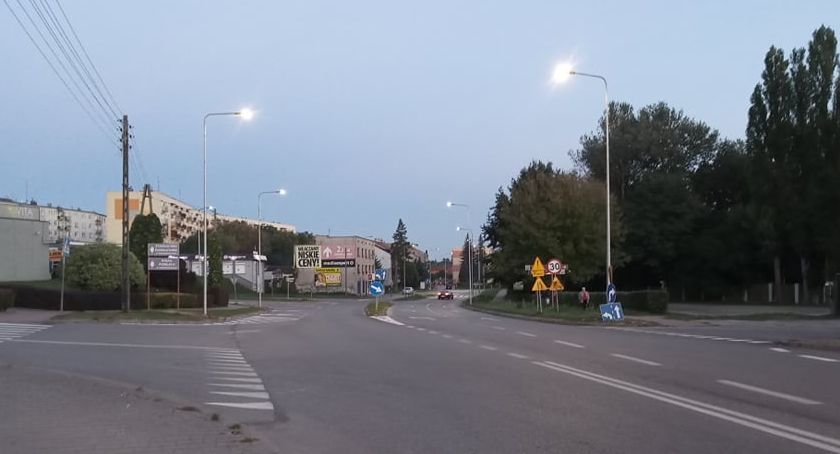 Starachowice. Za jasne oświetlenie?!