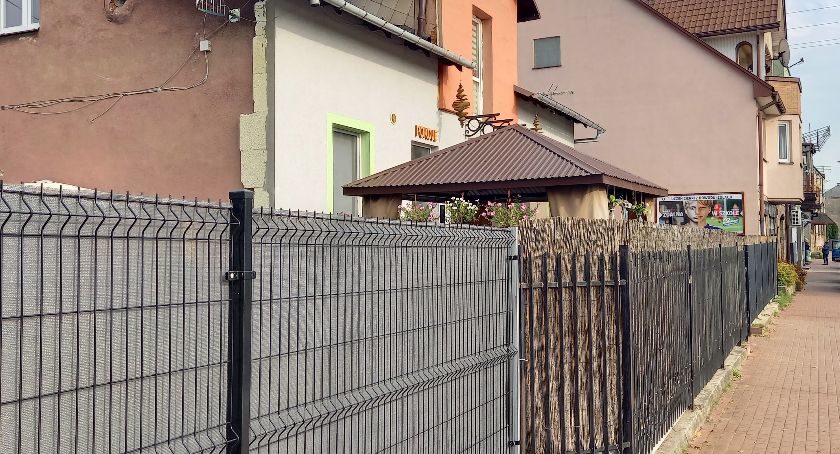 PILNE: śmierć kobiety w Starachowicach. Policyjni technicy i prokurator na miejscu