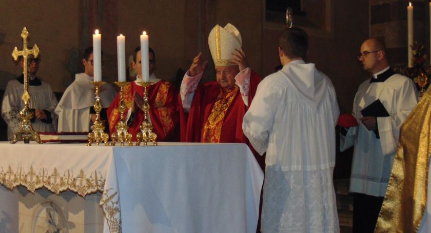 Jubileusz u Cystersów z udziałem kard. Dziwisza