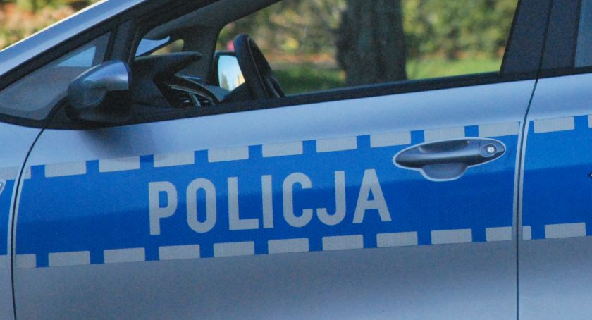 Wypadek na terenie gminy Mirzec. Ryzykował własnym życiem