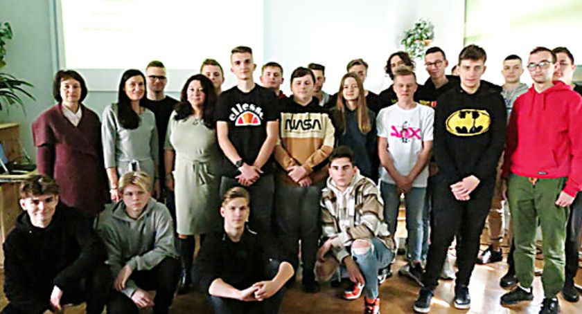 Starachowice. Ciekawa konferencja w ZSZ nr 2