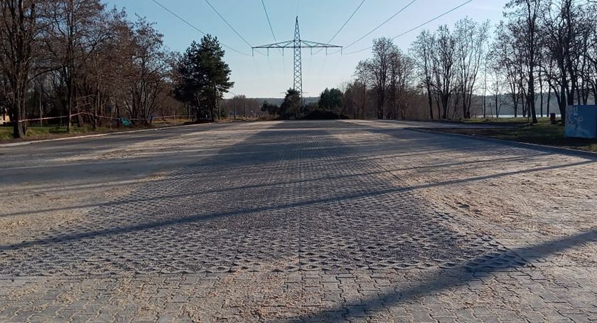 Parking na Piachach nie dla ciężarówek