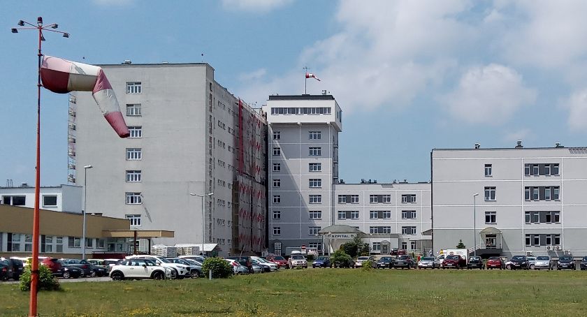 Starachowice. Pacjenci chorują i umierają, także zaszczepieni