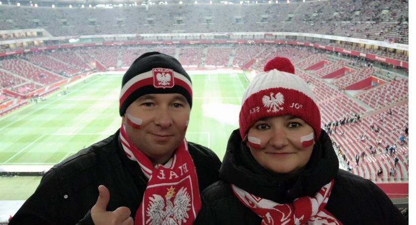 Kibice ze Starachowic przesyłają gorące pozdrowienia z PGE Narodowego. Za kilka chwil mecz Polska – Węgry