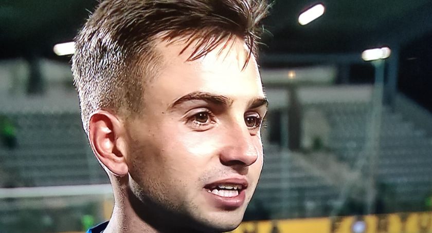 Maciej Śliwa po raz drugi trafia do siatki. Otworzył wynik meczu z Odrą Opole
