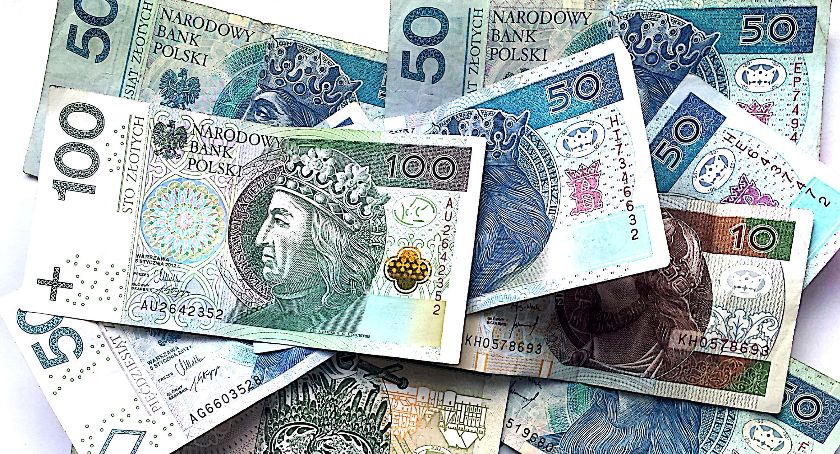 Starachowice. Emeryci mogą dorobić więcej