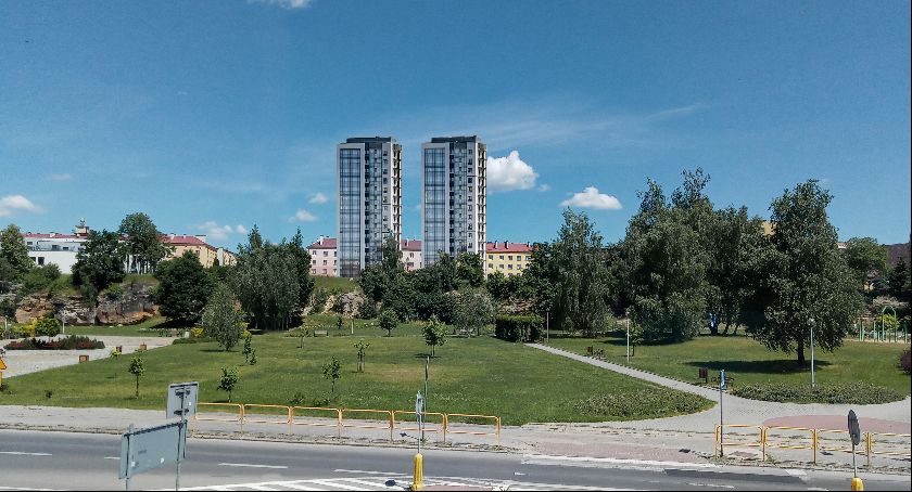 Na Staszica w Starachowicach: nie powstanie centrum administracyjne