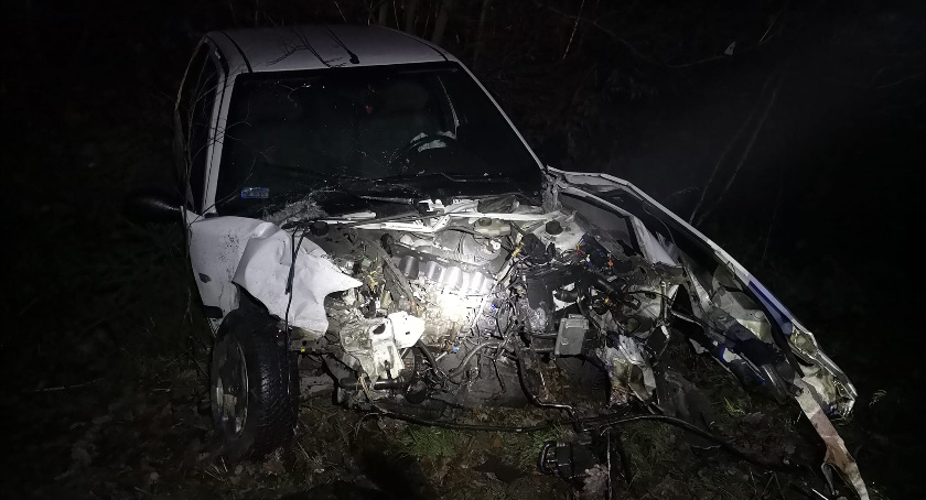 Nocny karambol na terenie powiatu starachowickiego. Policjanci apelują o zachowanie ostrożności