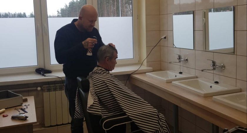 Starachowice. Podopieczni noclegowni również przygotowani na święta