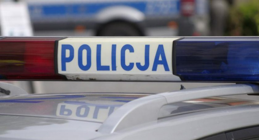Wypadek w Wąchocku. Na miejscu policjanci i ratownicy medyczni