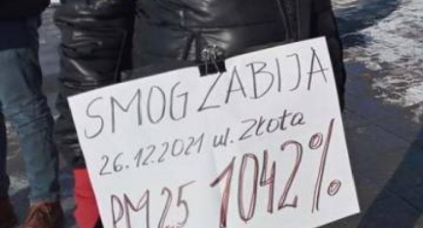 Smog w Starachowicach daje po nosie. Co na to Urząd Miejski?